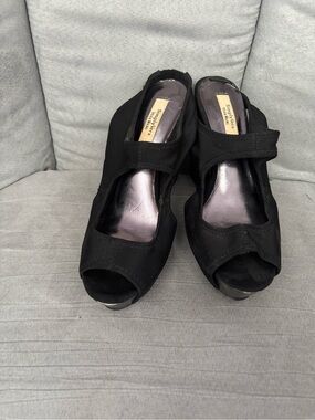 Simply Vera Vera Wang Black Open-Toe Wedge Sandals